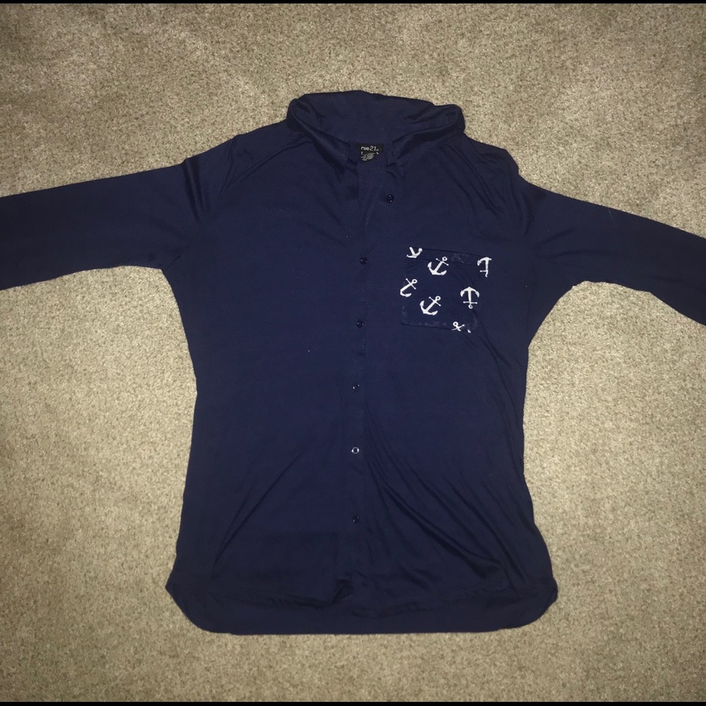 Navy blue 3/4 sleeve thin shirt